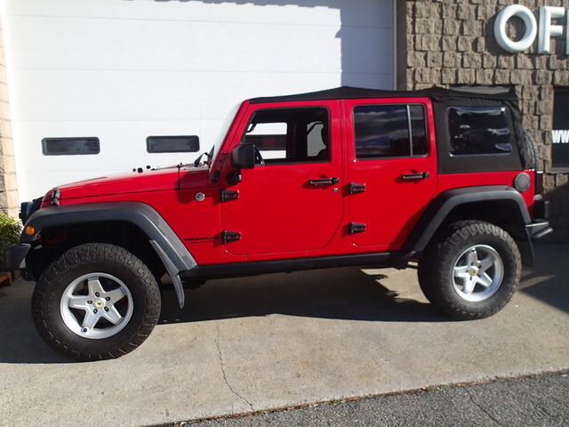 2015 Jeep Wrangler Unlimited-$19,950